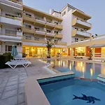 Trianta Hotel Apartments Aparthotel