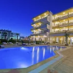 Trianta Hotel Apartments 2*