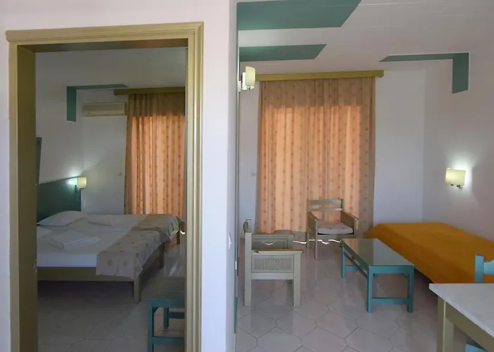 Trianta Aparthotel Ialysos (Rhodes)