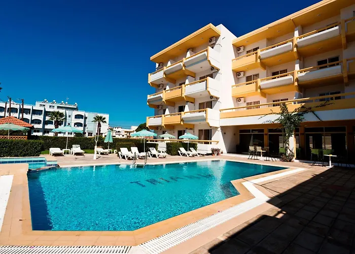 Aparthotel Trianta 2*