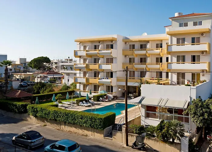 Aparthotel Trianta 2*