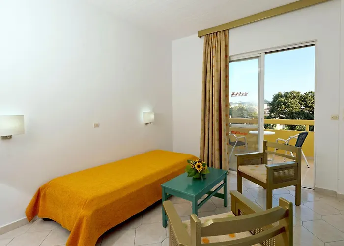 Trianta Aparthotel Ialysos (Rhodes)