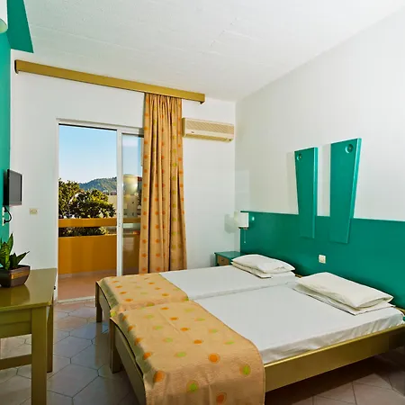Hotel de apartamente Trianta Ialysos (Rhodes)
