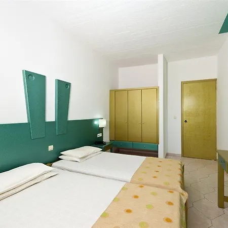 Trianta Hotel de apartamente 2*