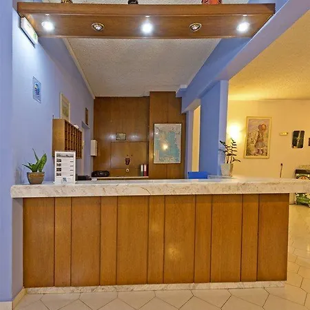 Trianta Hotel de apartamente 2*
