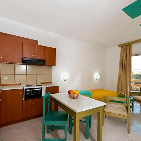 Trianta Hotel Apartments 2* Ialysos (Rhodes)