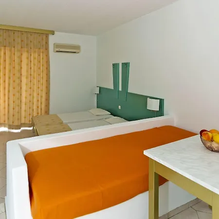 Trianta Hotel Apartments 2* Ialysos (Rhodes)