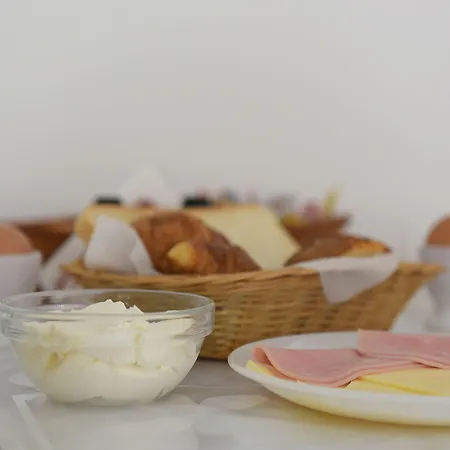 Trianta إياليسوس