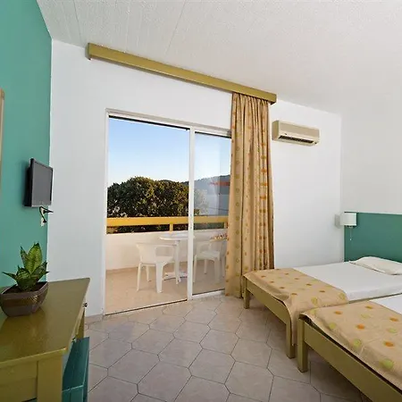 Trianta Hotel Apartments 2* Ialysos (Rhodes)