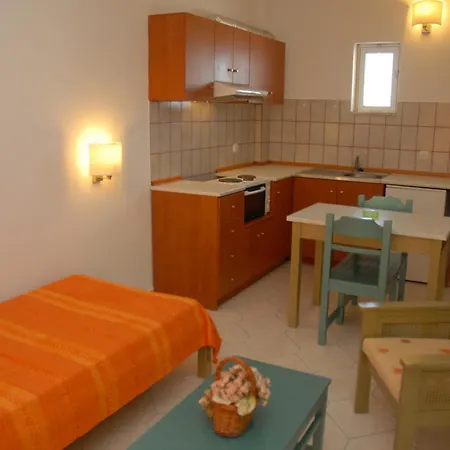 شقة فندقية Trianta 2*