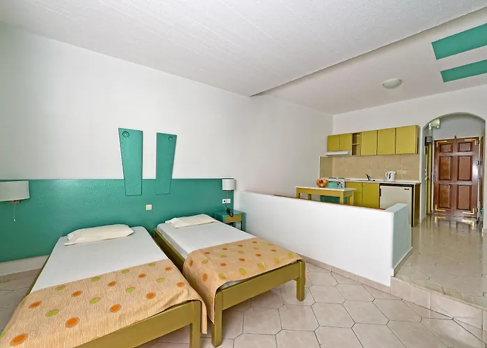 Aparthotel Trianta Ialysos (Rhodes)