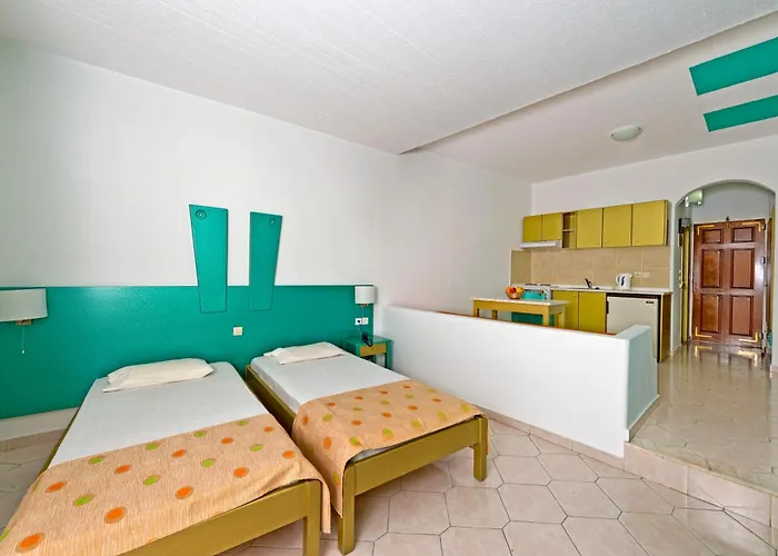 Trianta Ialysos (Rhodes)