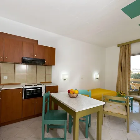 Trianta Hotel Apartments 2* Ialysos (Rhodes)