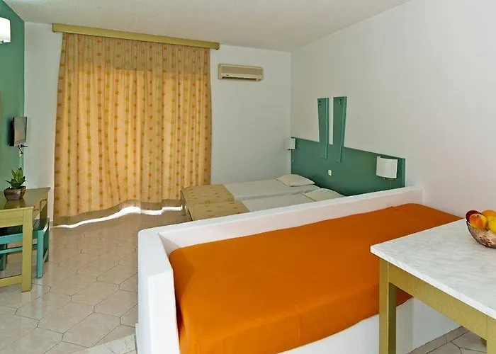 Trianta Aparthotel Ialysos (Rhodes)