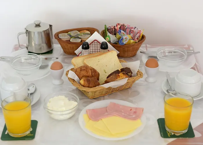 Trianta Aparthotel 2*